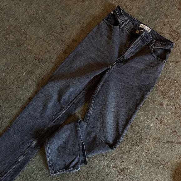 Abercrombie 90’s Straight Ultra High Rise Curve Love Black Jeans - Picture 1 of 6